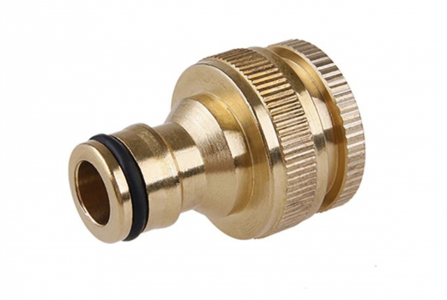 Csapcsatlakozó sárgaréz, belsőmenetes 1/2+3/4"